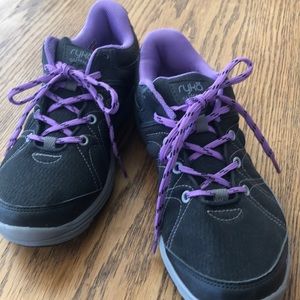 Ryka Tennis shoes 🥀 🥀🥀